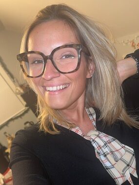 Meet your Posher, Alexis